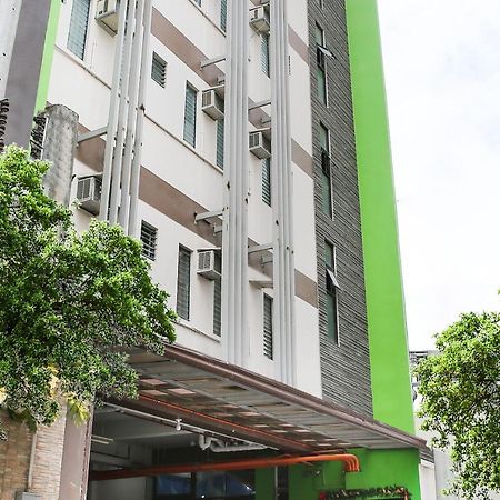 Oyo 442 Ipark Hotel Cebu Bagian luar foto