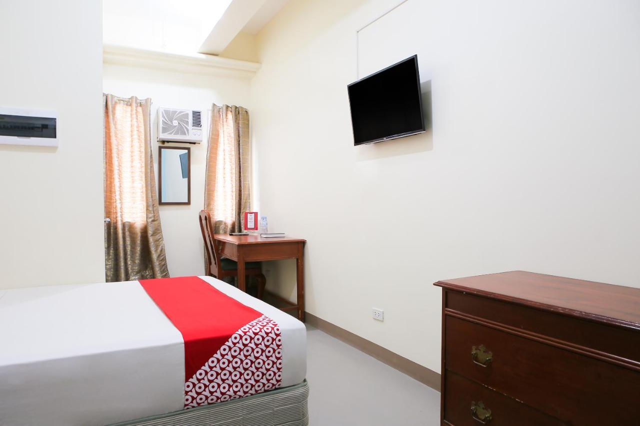 Oyo 442 Ipark Hotel Cebu Bagian luar foto